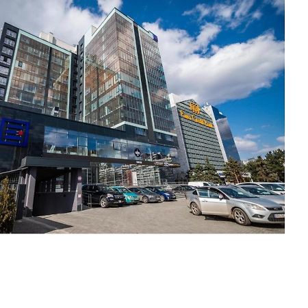 Glass New Apartments Ultracentral Кишинёв Экстерьер фото